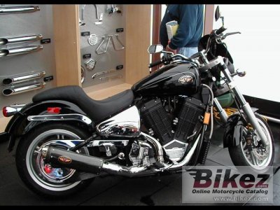 2000 Victory V92SC photo